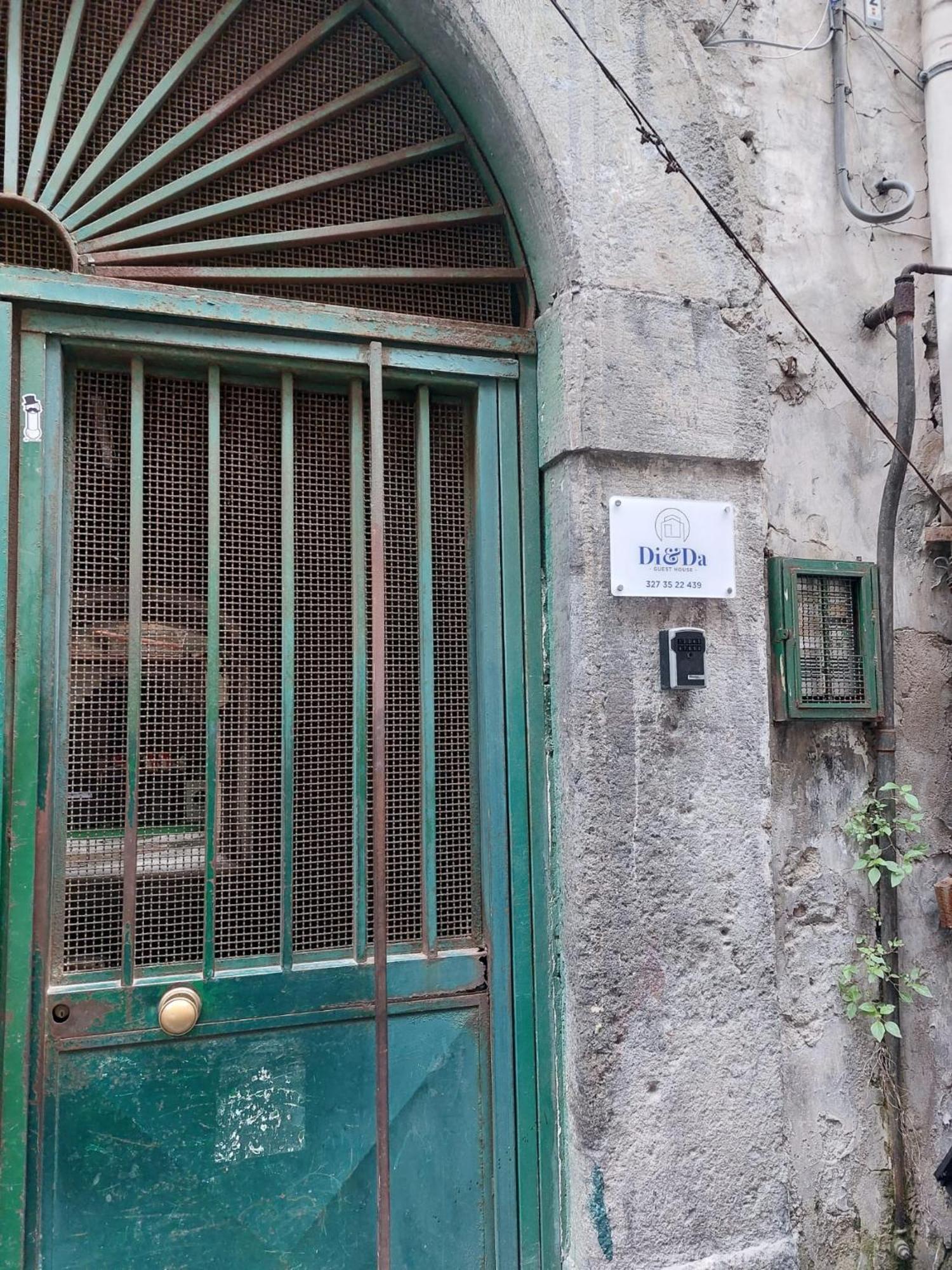 Napoli Centro - Di&Da Guest House Exterior foto